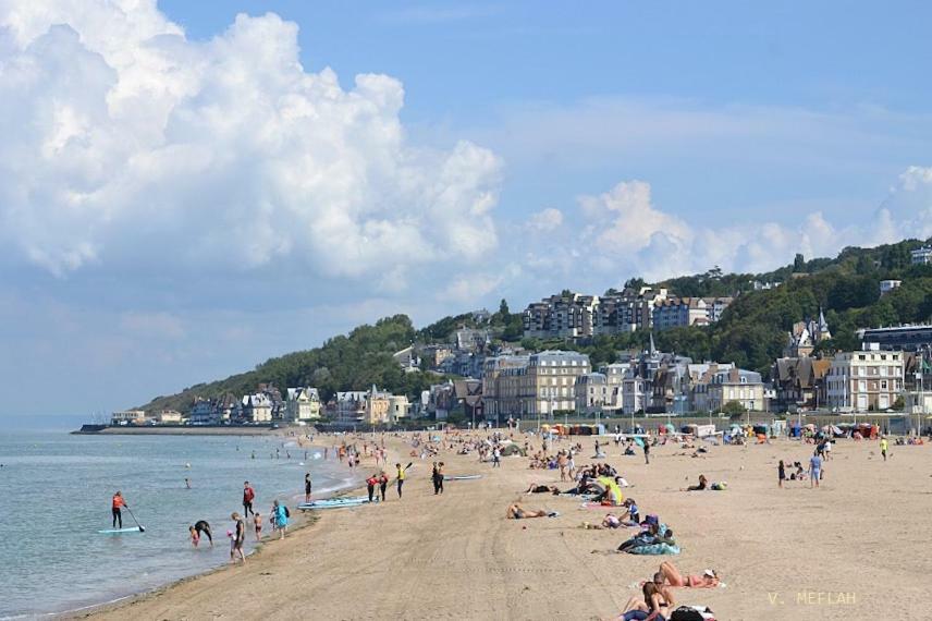 La Reine Des Plages Cls Deauville Trouville-sur-Mer Zewnętrze zdjęcie